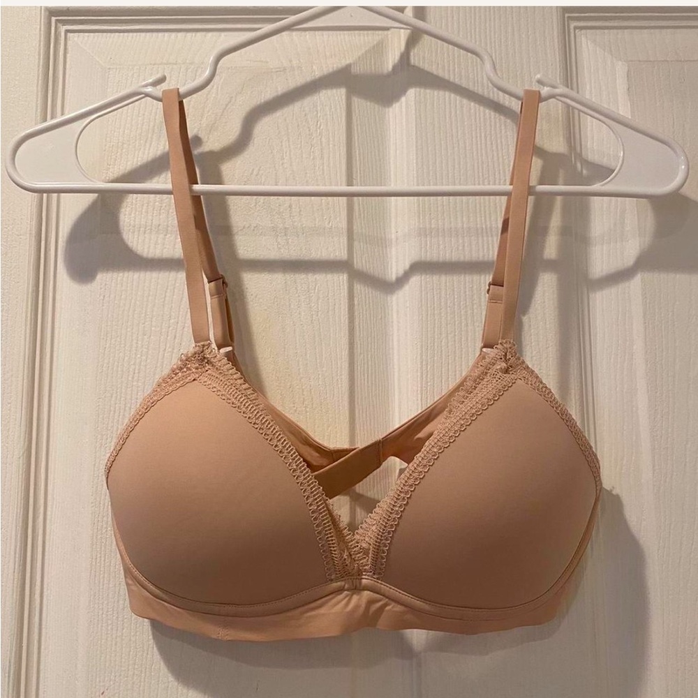 Uniqlo bra, size medium
